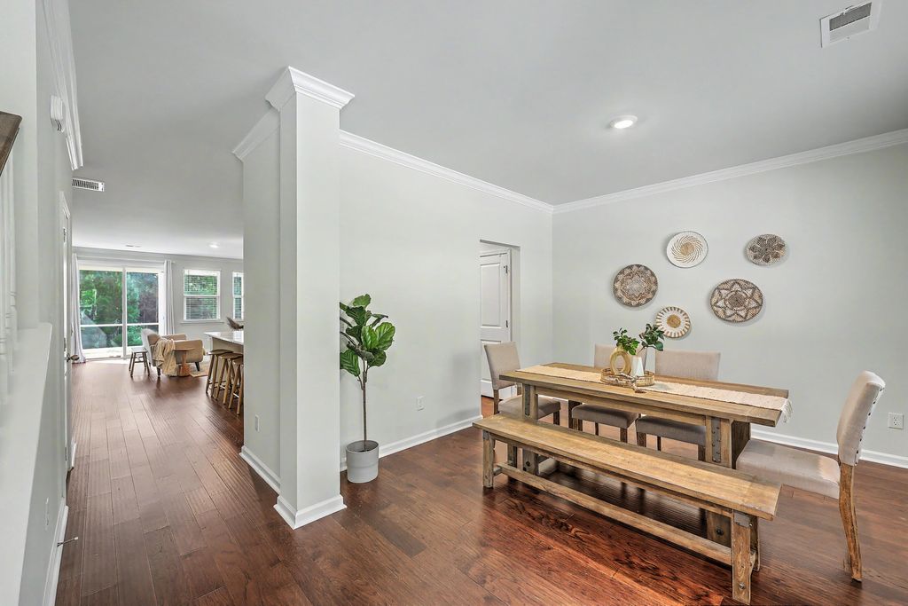 Photo of 480 Oak View Way, Summerville, SC 29483 (MLS # 26011910)