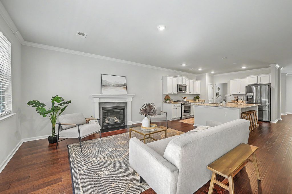 Photo of 480 Oak View Way, Summerville, SC 29483 (MLS # 26011910)