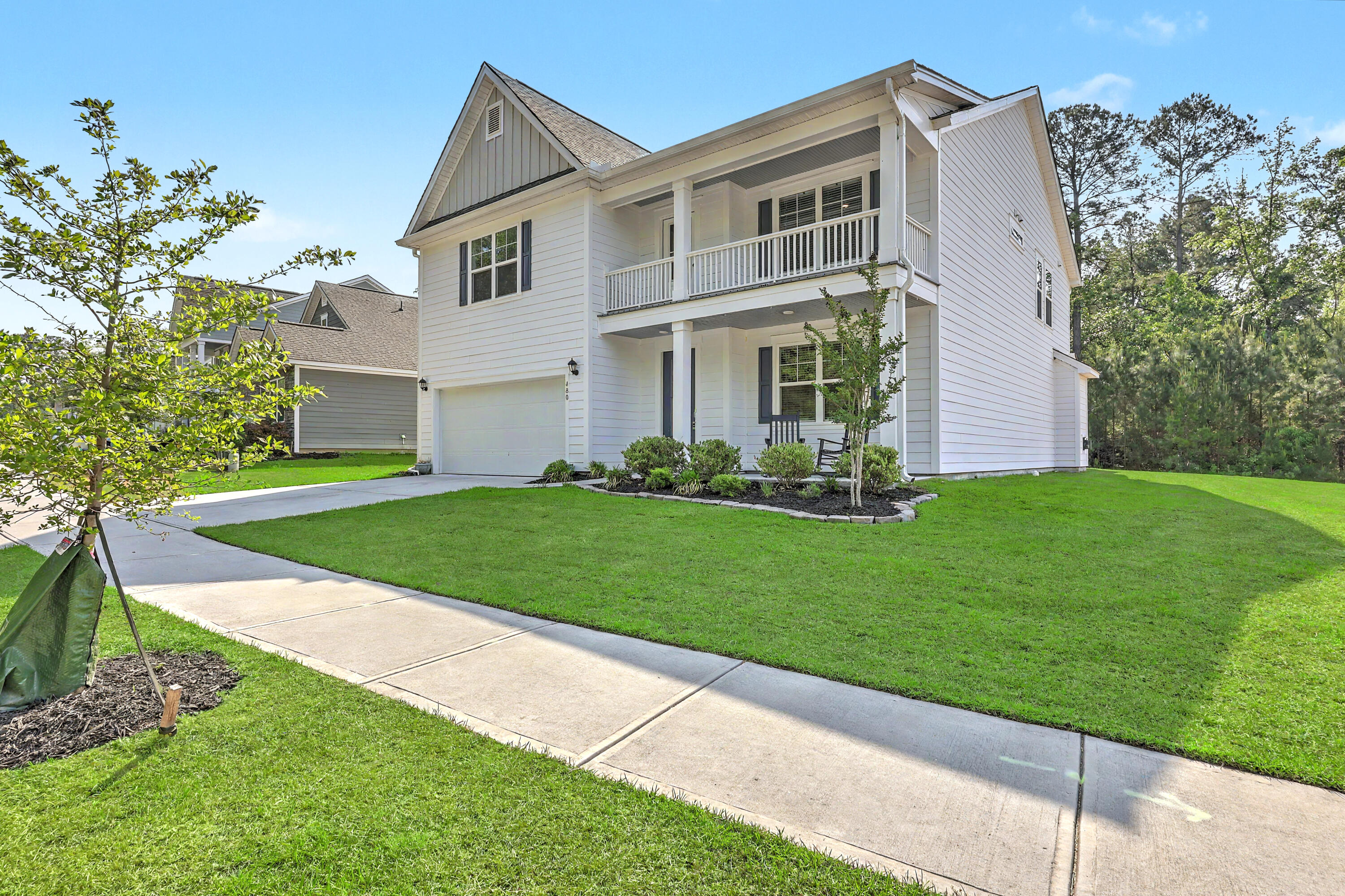 480 Oak View Way