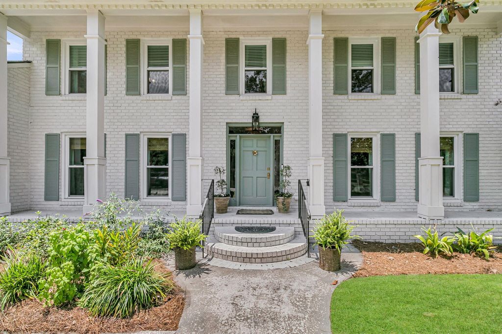Photo of 11 Captiva Row, Charleston, SC 29407 (MLS # 26019691)