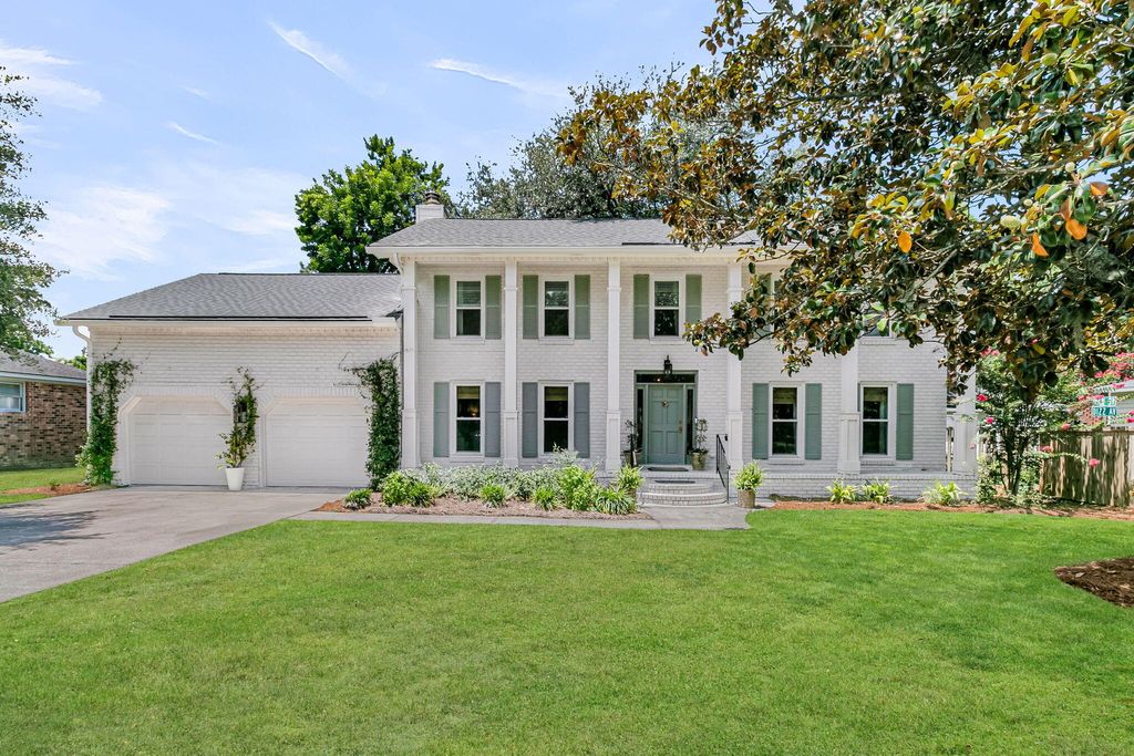 Photo of 11 Captiva Row, Charleston, SC 29407 (MLS # 26019691)