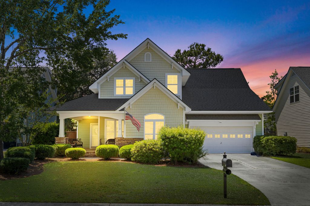 Photo of 117 Marshside Drive, Summerville, SC 29485 (MLS # 26014604)