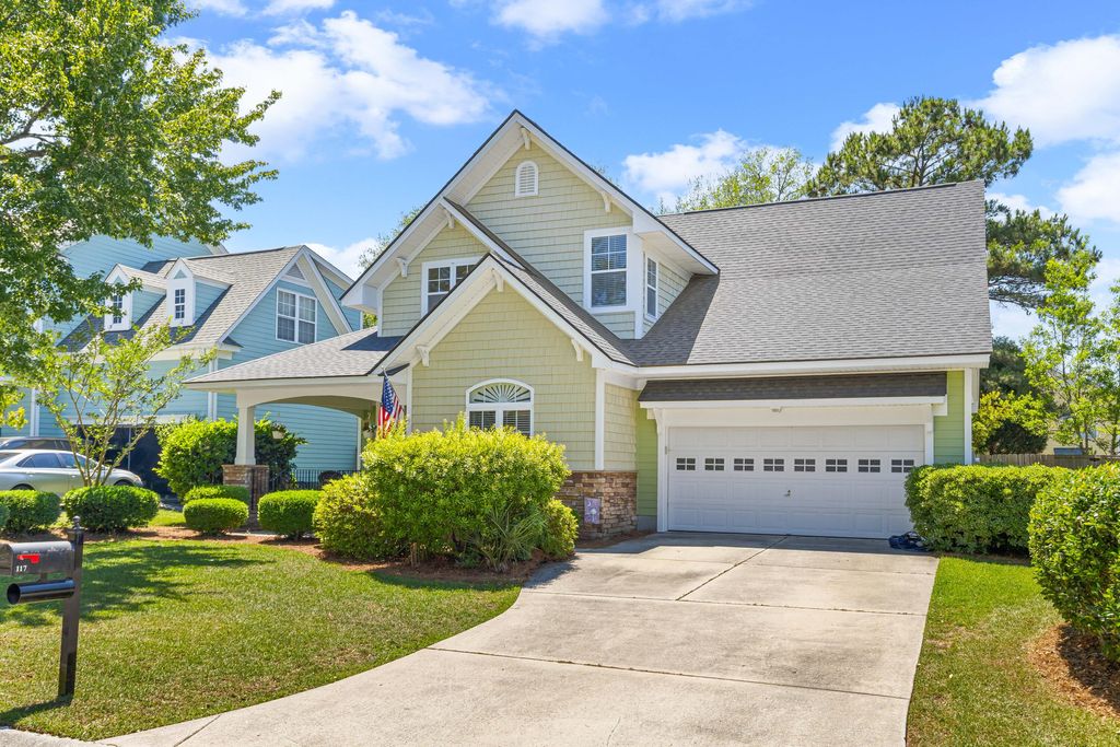 Photo of 117 Marshside Drive, Summerville, SC 29485 (MLS # 26014604)