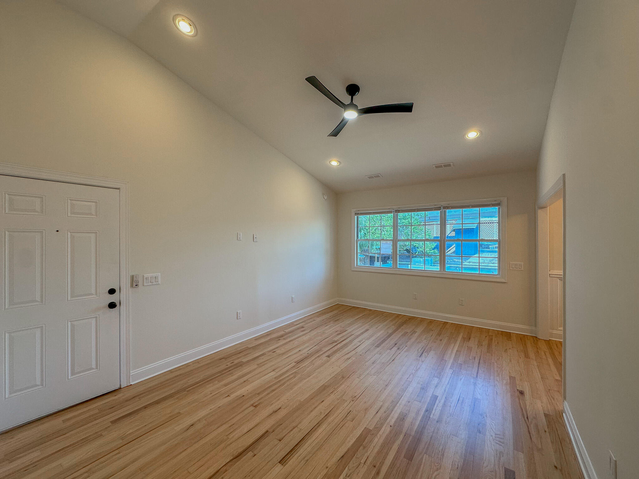 180 Line Street D