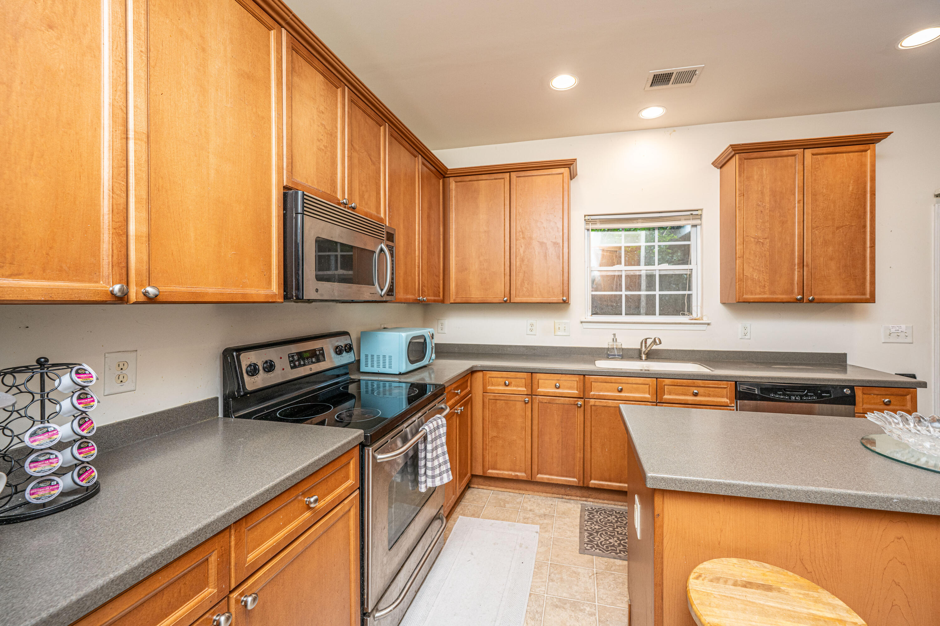 5261 Stonewall Drive