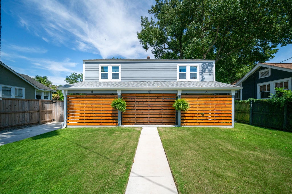 Photo of 109 Magnolia Road #A&amp;B, Charleston, SC 29407 (MLS # 26026638)