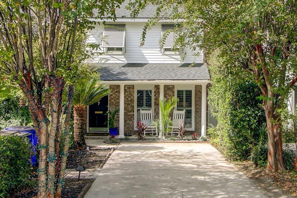 Photo of 17 5th Avenue, Charleston, SC 29403 (MLS # 25026788)
