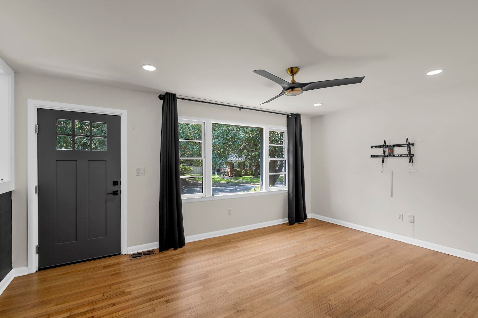 5150 Monterey Street