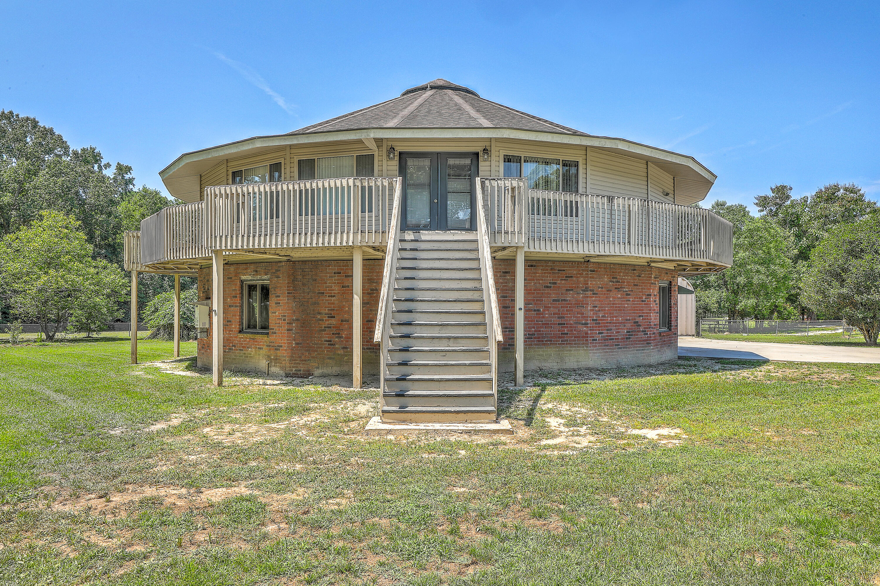 395 Summerset Lane