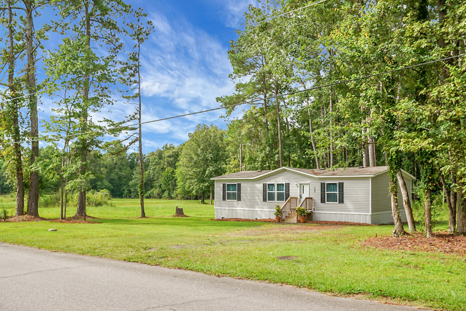 638 SW Mimosa Drive