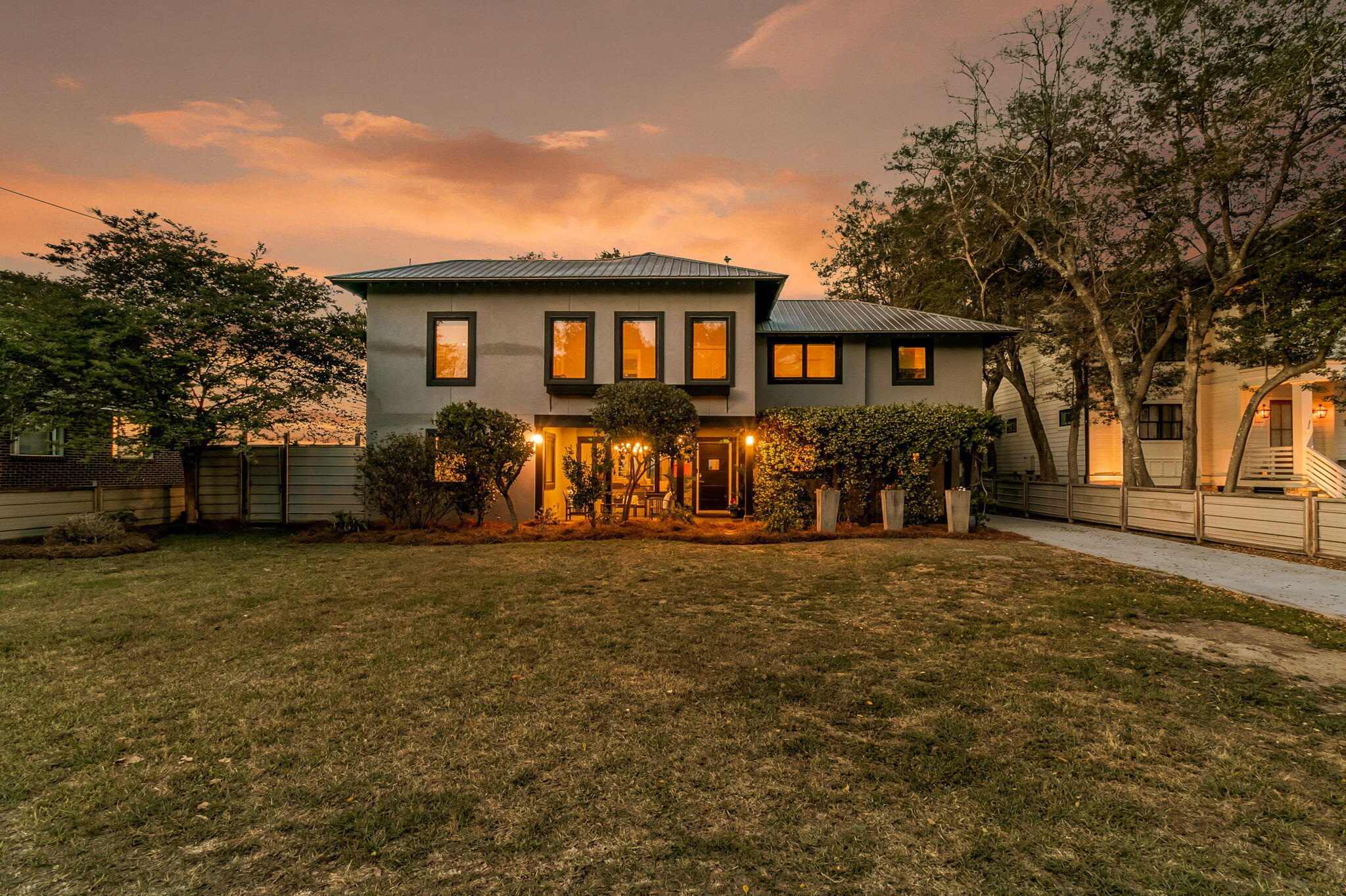 706 Arcadian Way