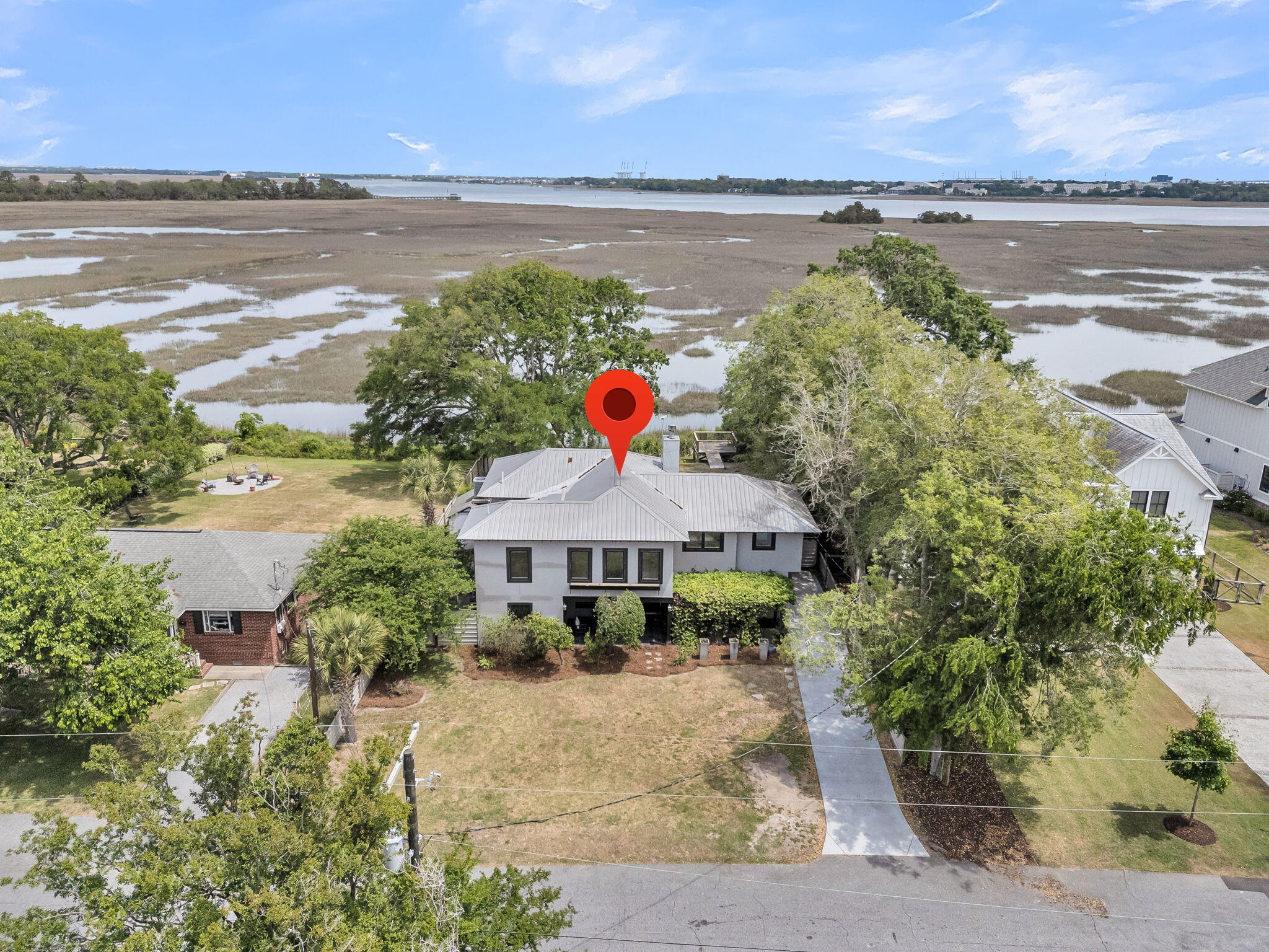 706 Arcadian Way