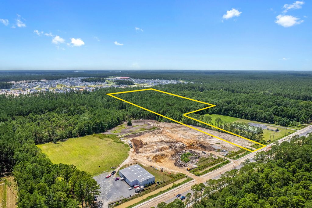 Photo of 1307 State Road, Summerville, SC 29486 (MLS # 25026571)