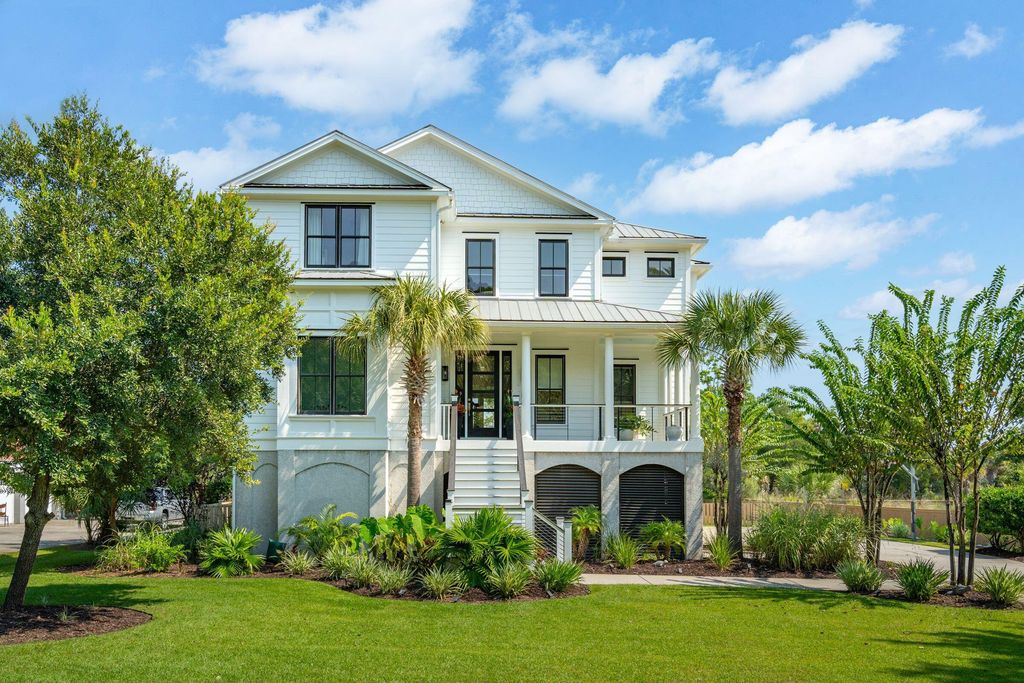 Photo of 1212 Winding Creek Court, Charleston, SC 29492 (MLS # 25026170)