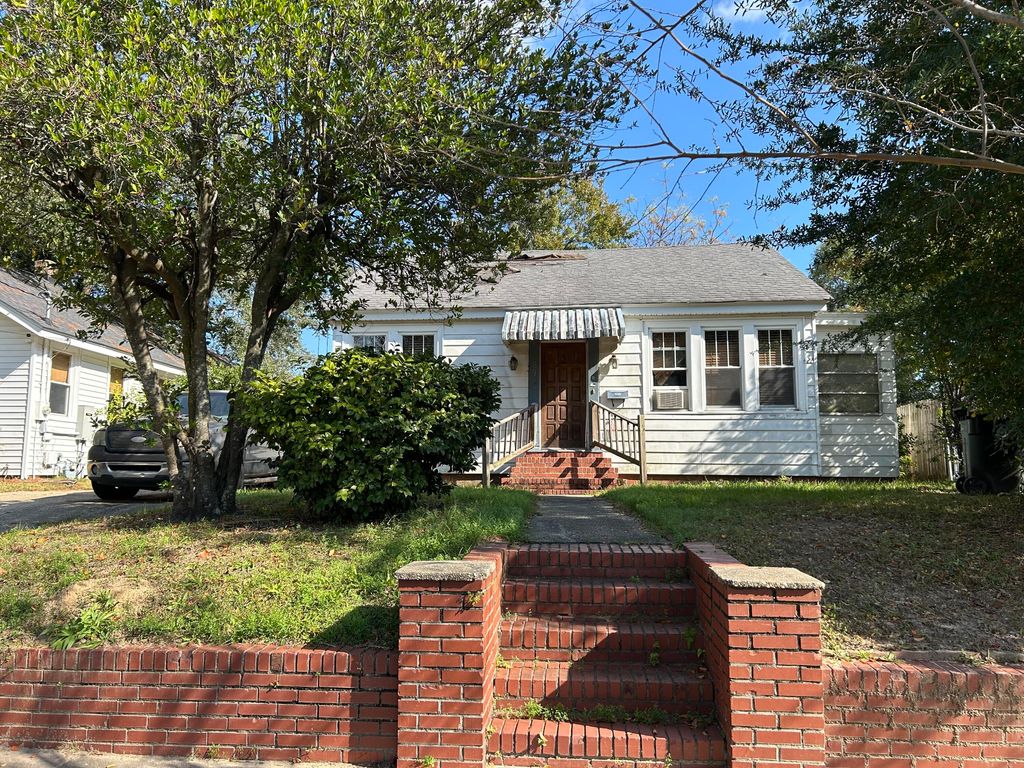 Photo of 872 Ashley Avenue, Charleston, SC 29403 (MLS # 25031456)