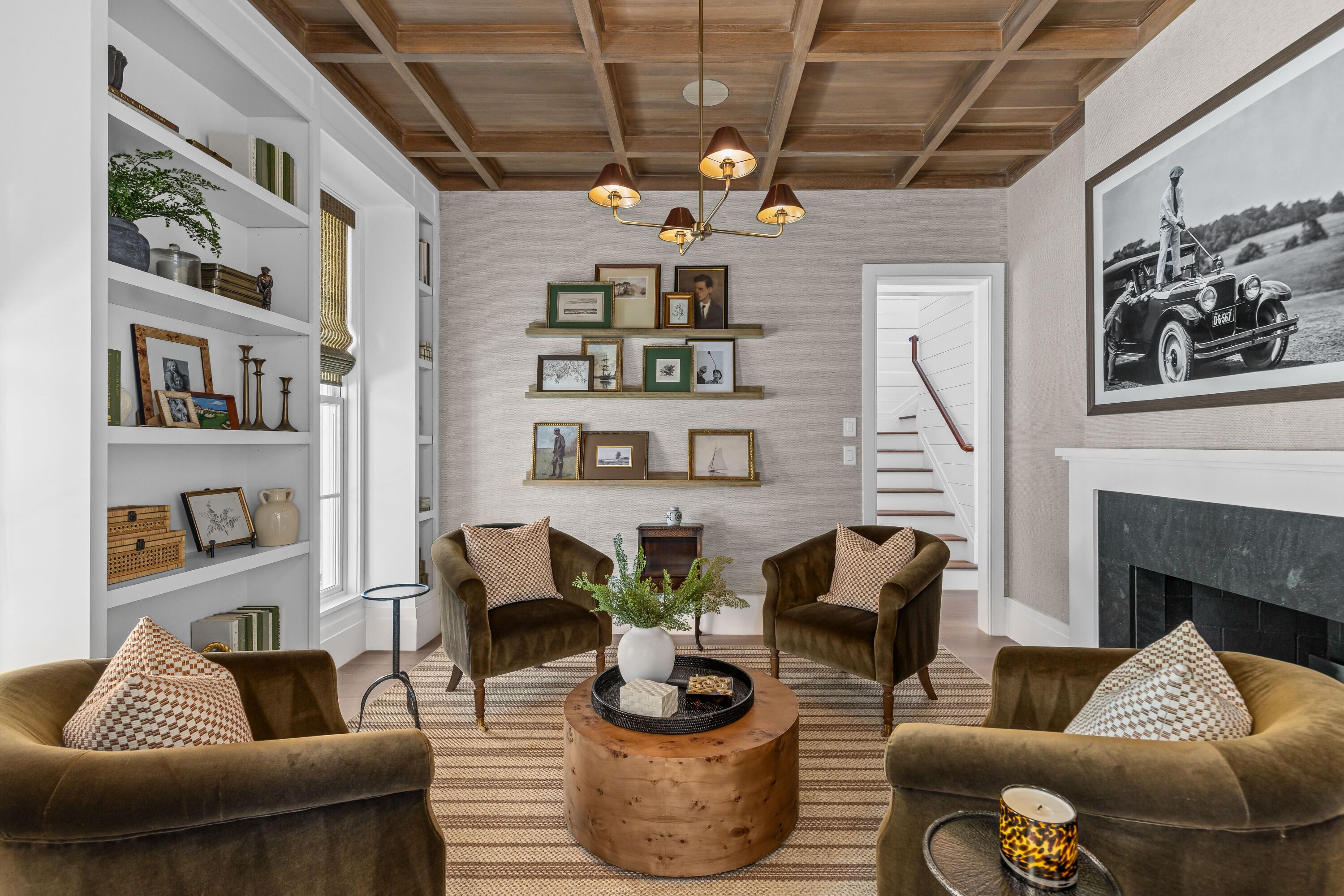 180 Ithecaw Creek Street