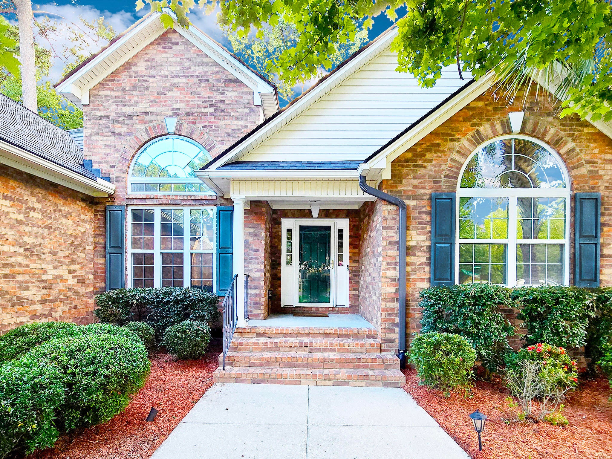 5444 Clairmont Lane