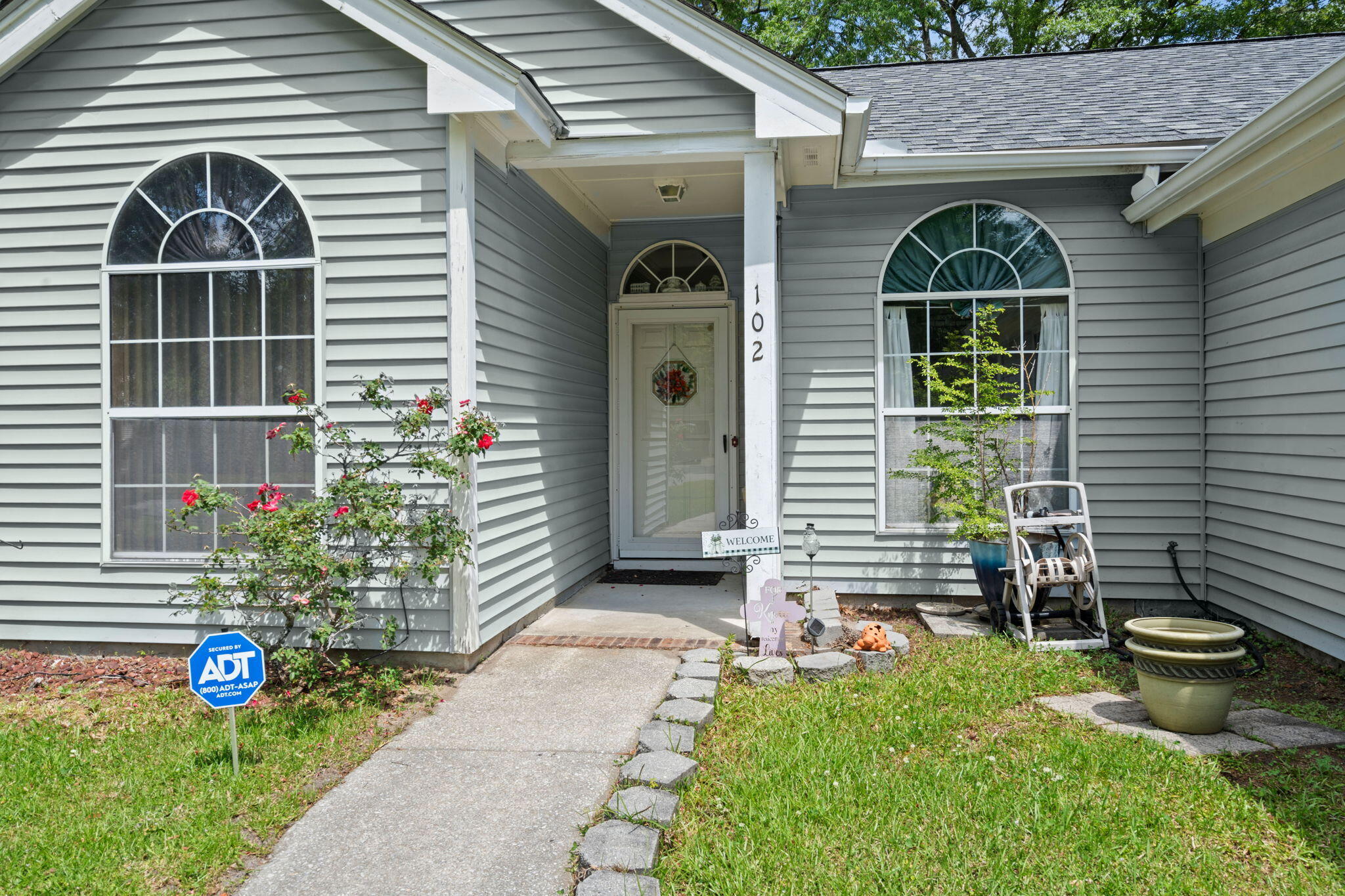 102 Amberside Drive