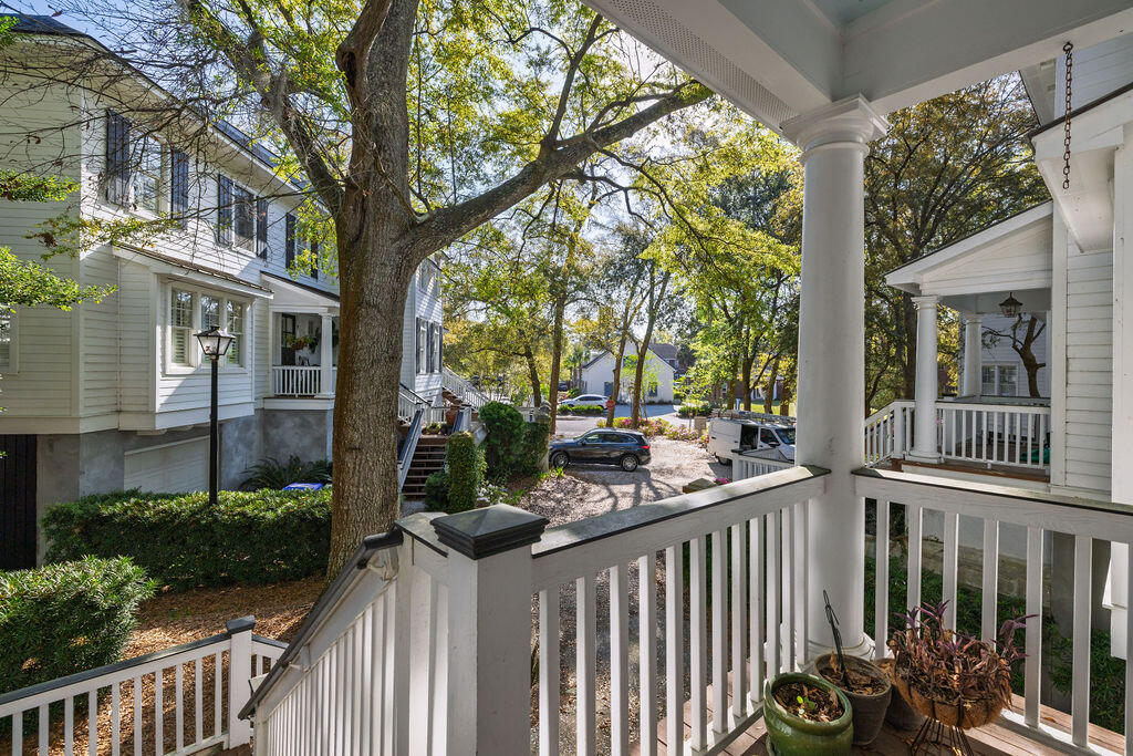 142 Wappoo Creek Drive 9