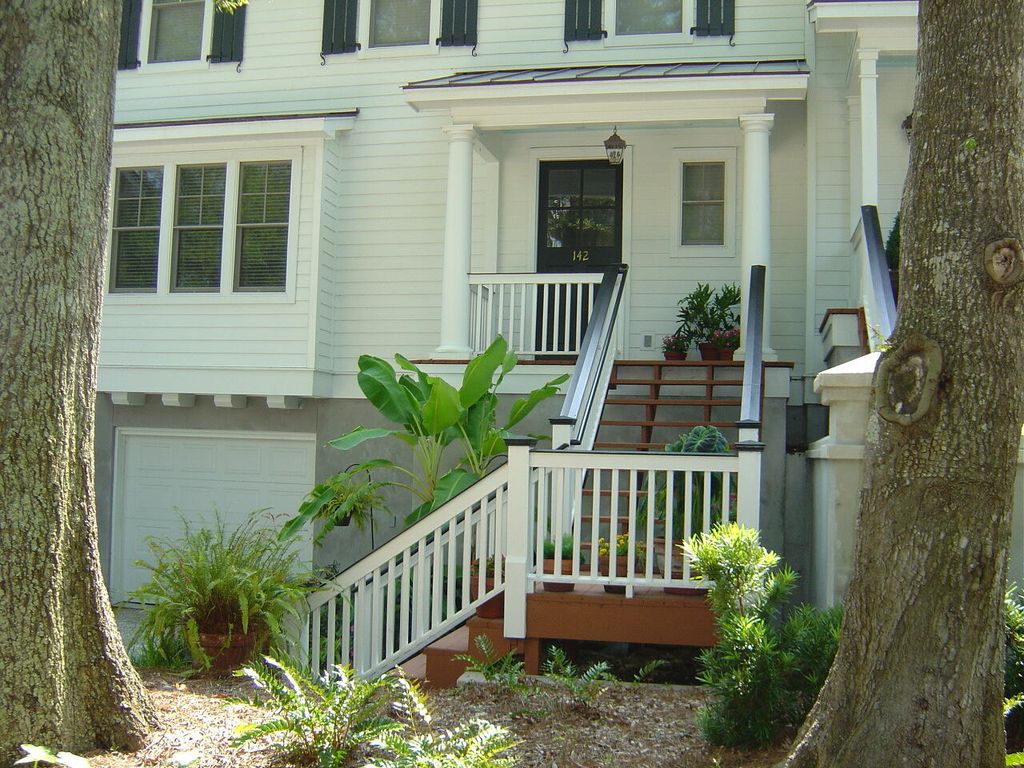 Photo of 142 Wappoo Creek Drive #9, Charleston, SC 29412 (MLS # 26008628)