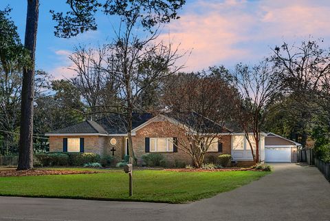 A home in Summerville