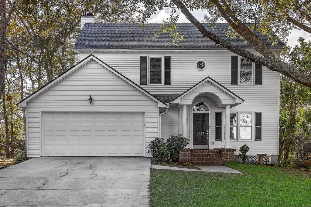 Photo of 1313 Salt Marsh Cove, Charleston, SC 29412 (MLS # 25032048)