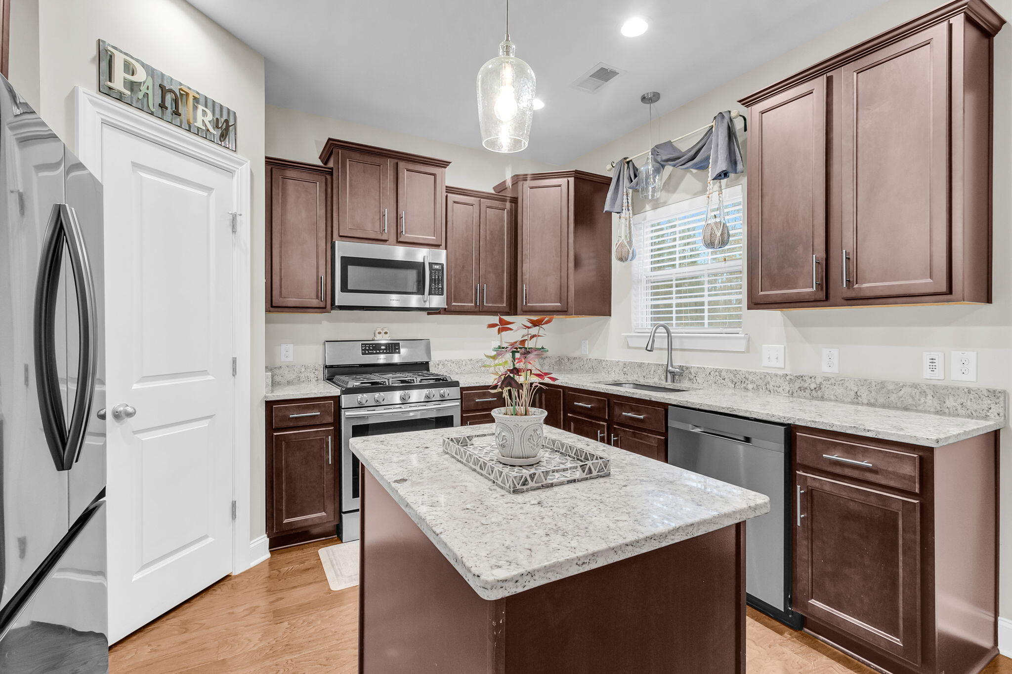 2861 Hagerman Street