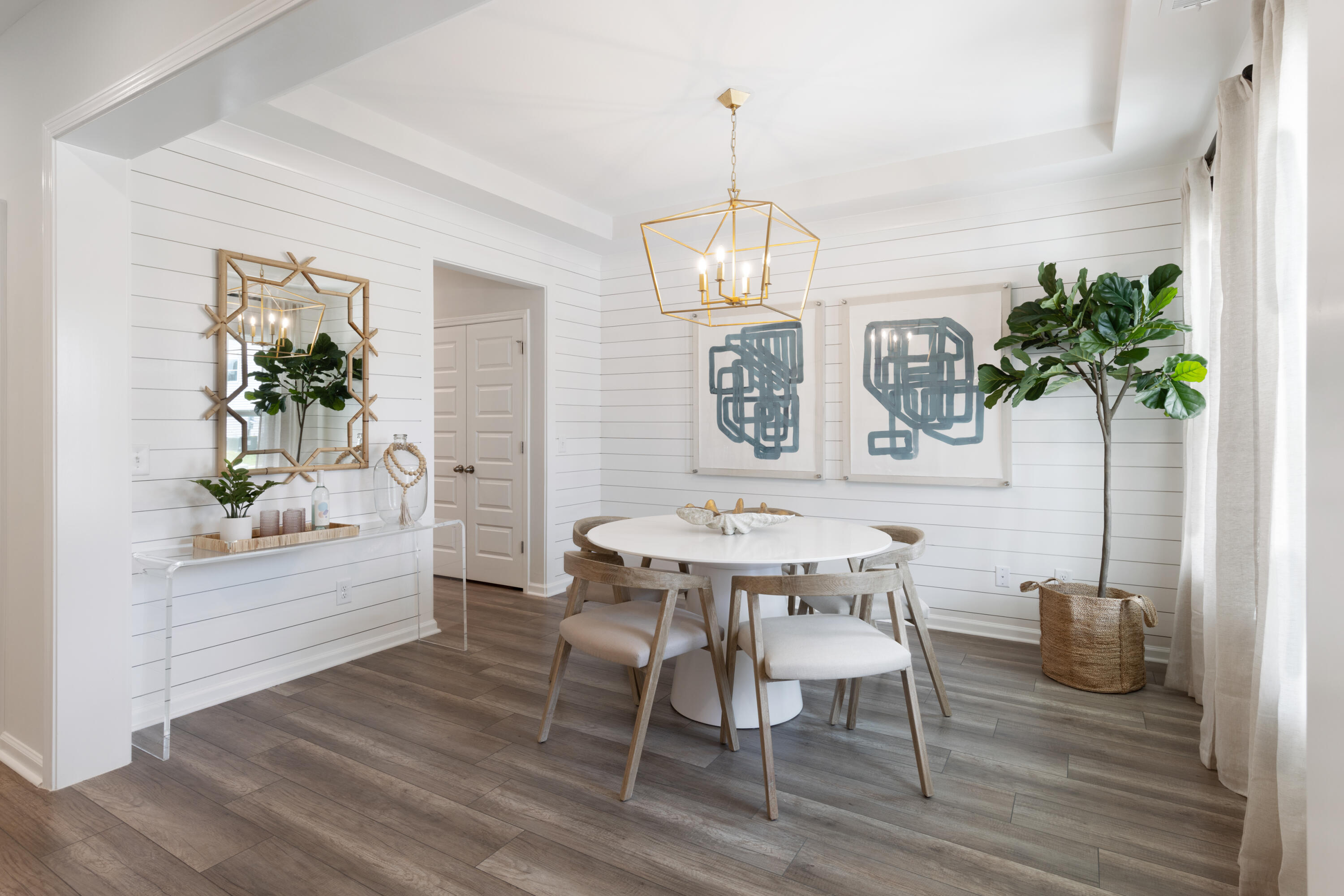 1042 Lettered Olive Lane