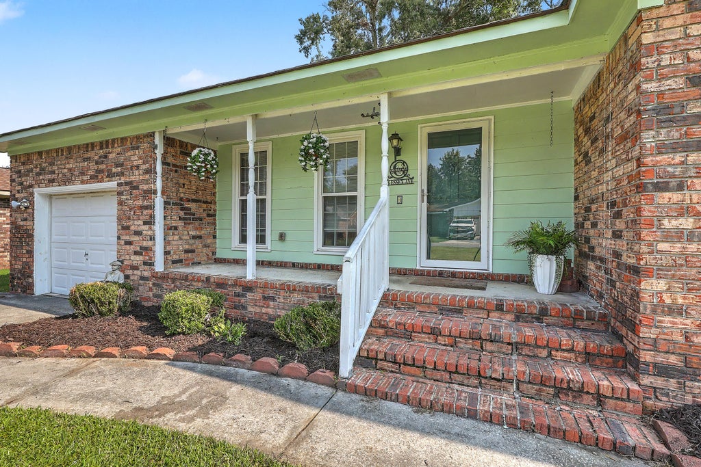 Photo of 114 Essex Avenue, Goose Creek, SC 29445 (MLS # 26021927)