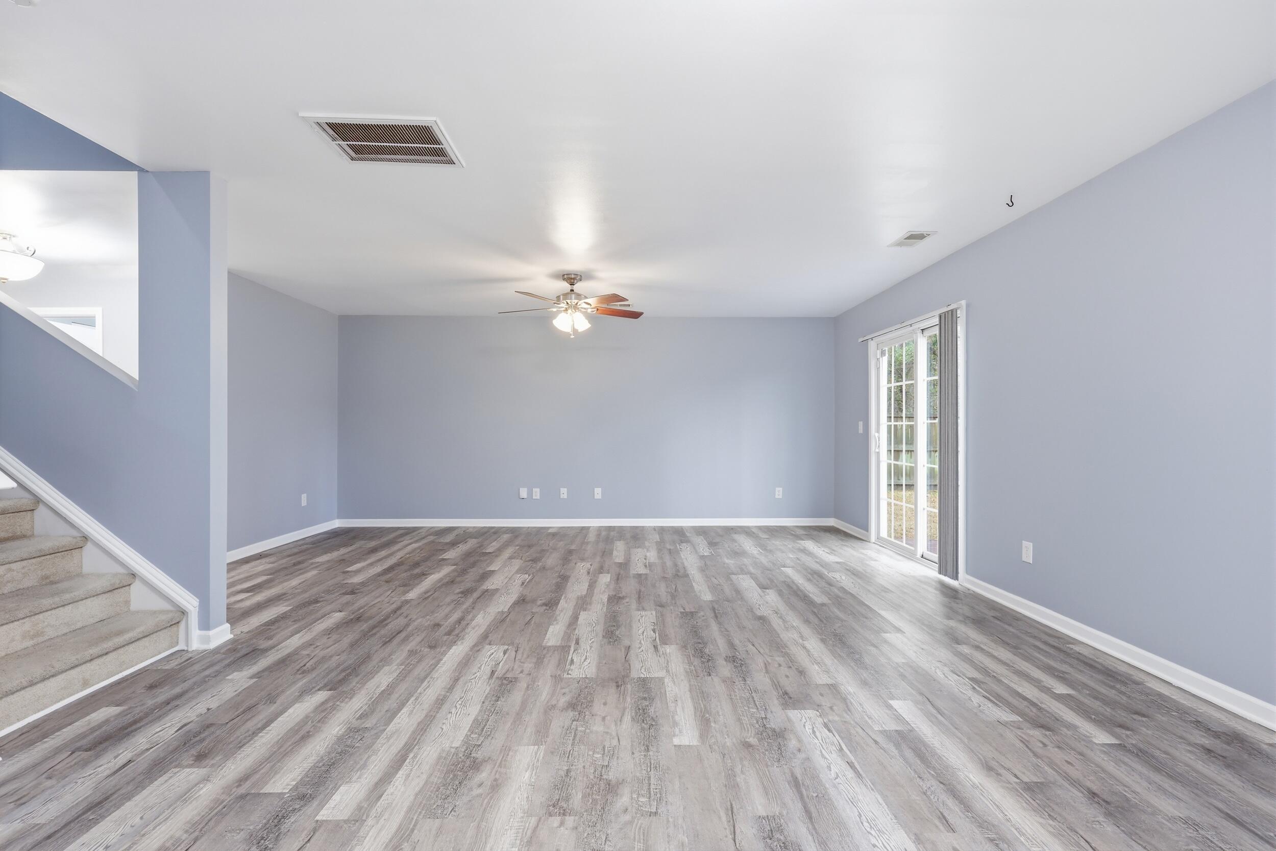 107 Saint Charles Way