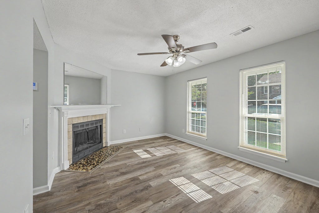 Photo of 102 Sandlewood Drive, Summerville, SC 29483 (MLS # 26028274)
