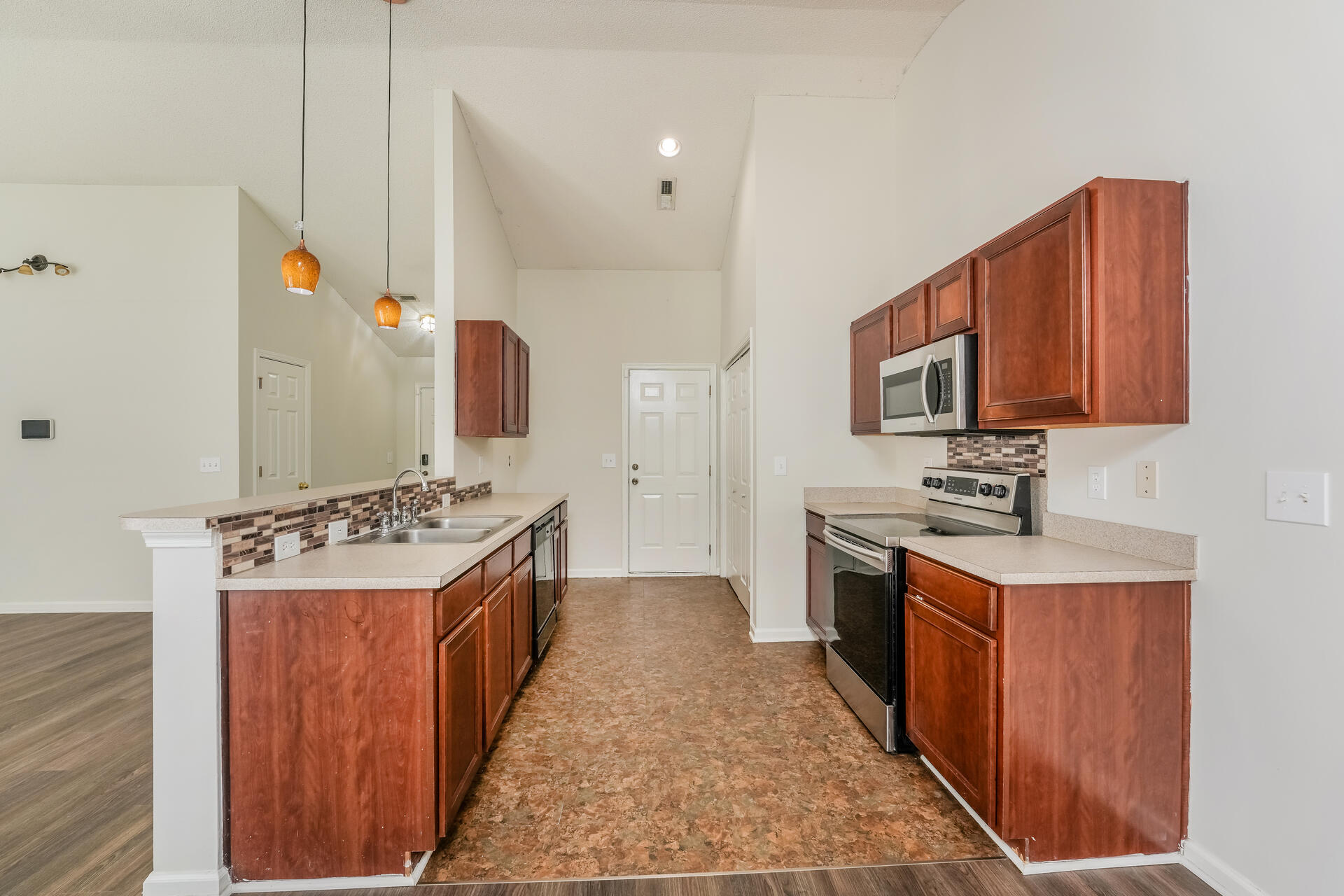 159 Old Tree Road