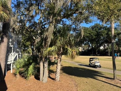 A home in Edisto Beach