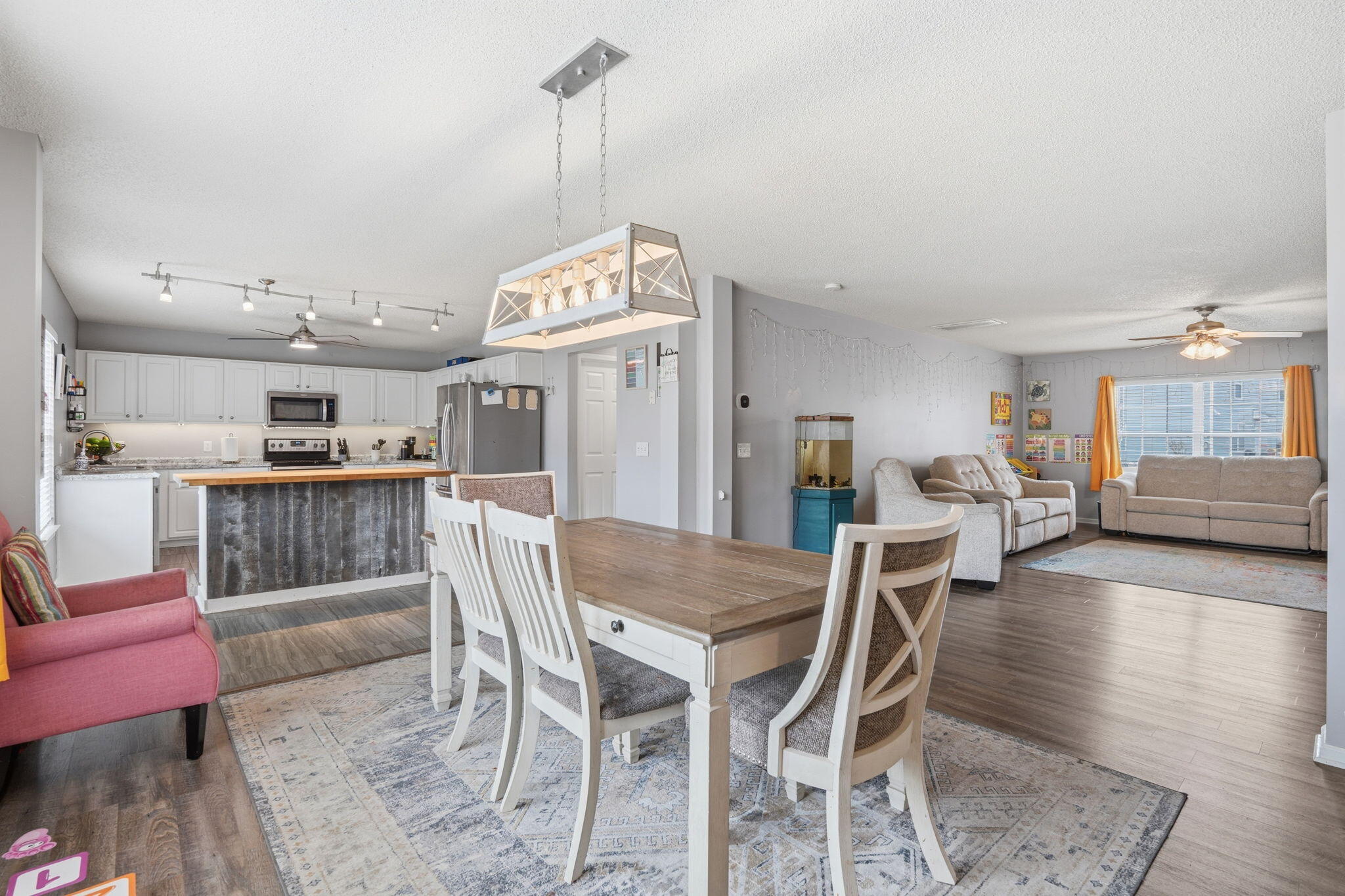 4004 Carolina Bay Drive