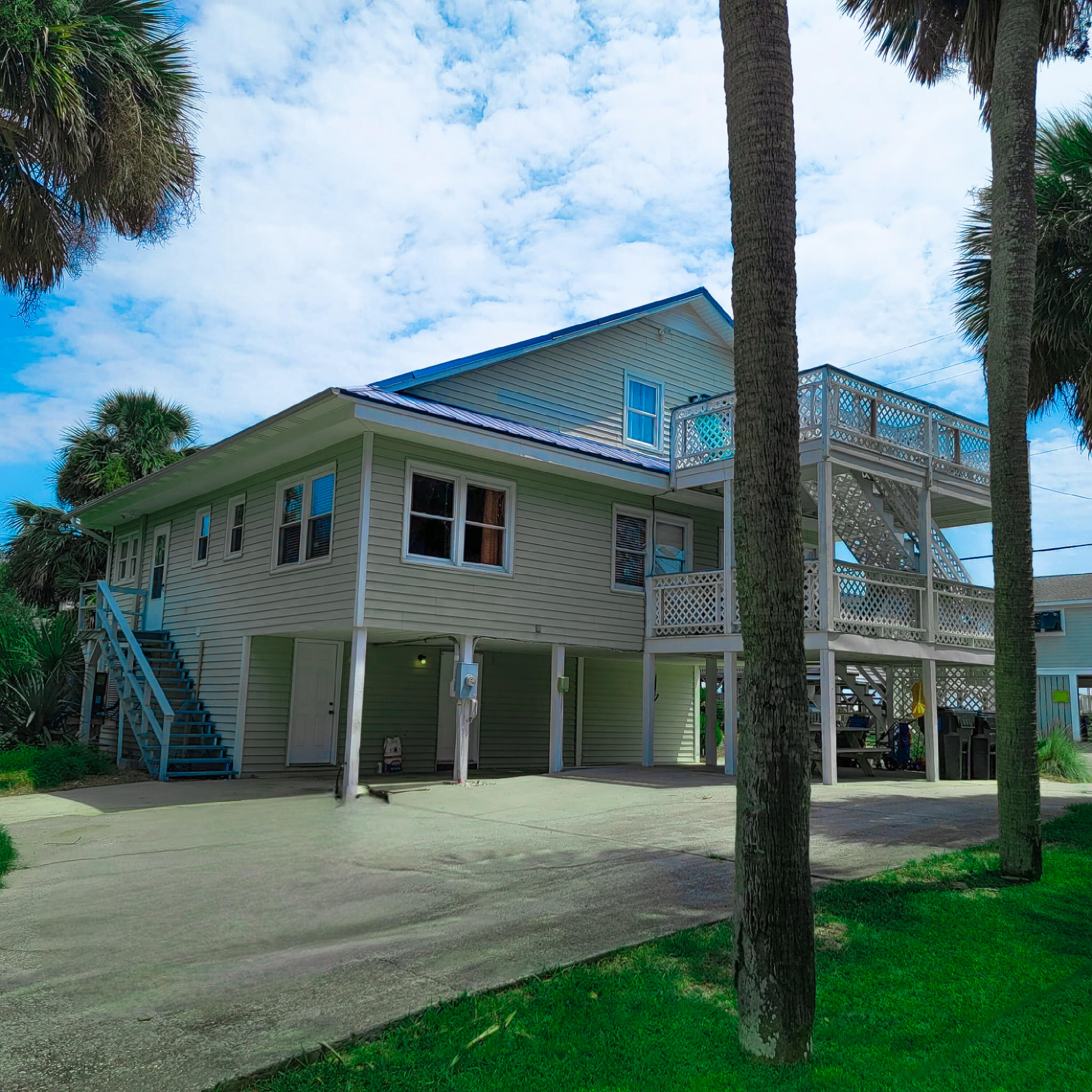 209 Palmetto Boulevard