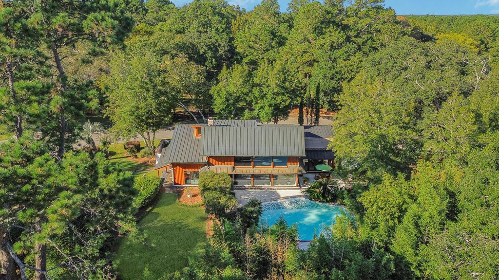 Photo of 901 Red Coat Run, Mount Pleasant, SC 29464 (MLS # 25031031)