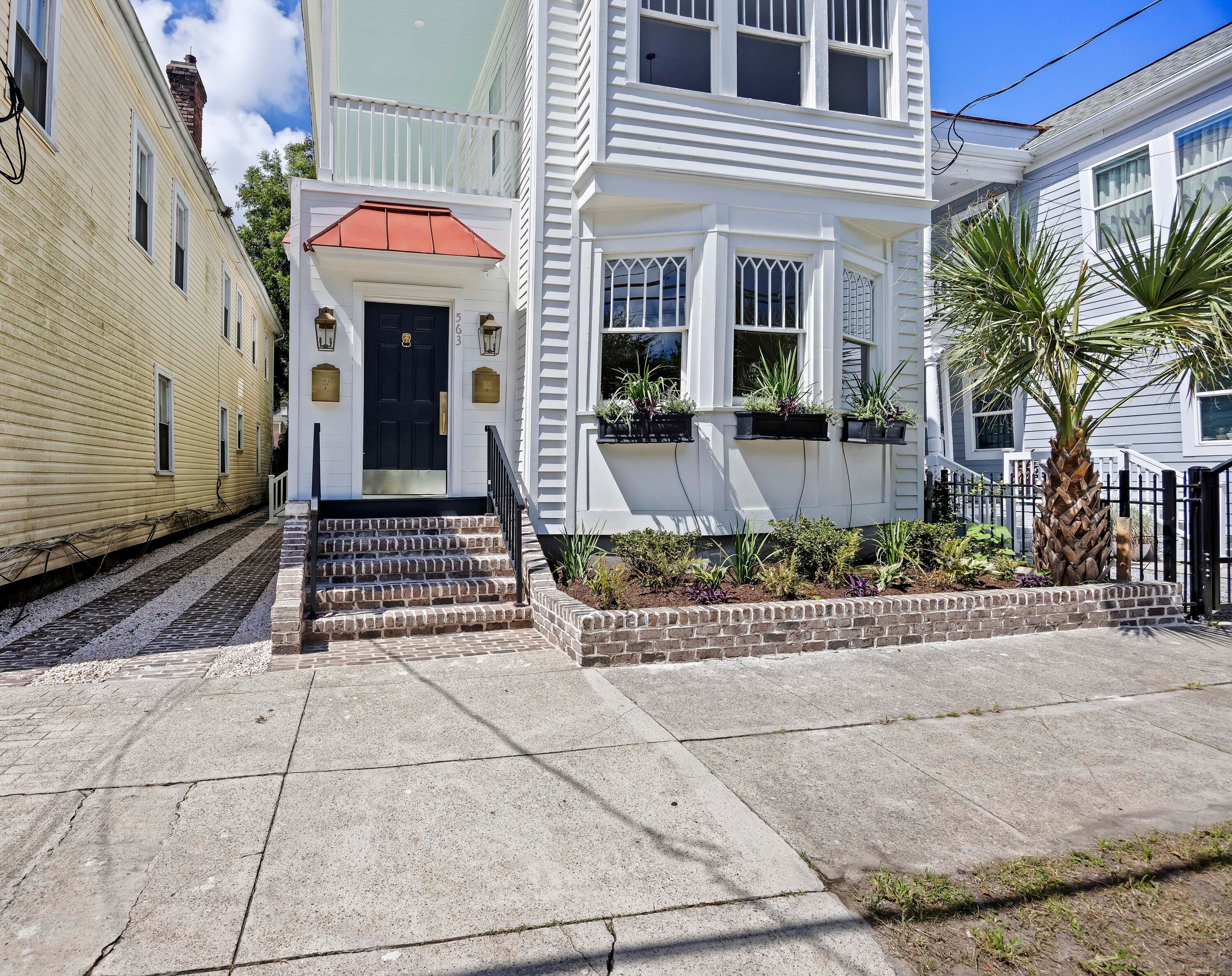 563 Rutledge Avenue