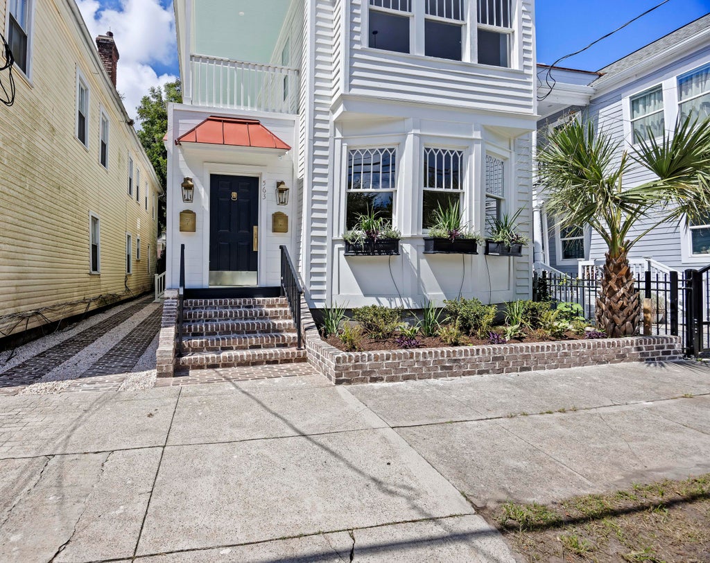 Photo of 563 Rutledge Avenue, Charleston, SC 29403 (MLS # 26025121)
