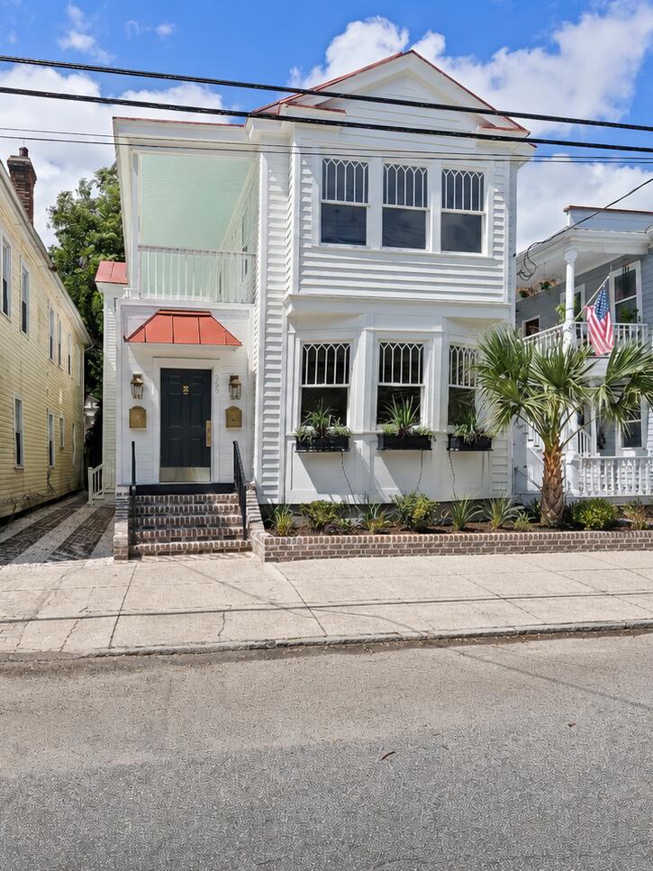 Photo of 563 Rutledge Avenue, Charleston, SC 29403 (MLS # 26025121)