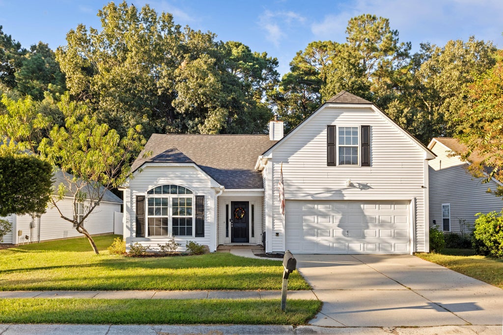 Photo of 1572 Wellesley Circle, Mount Pleasant, SC 29466 (MLS # 26027200)