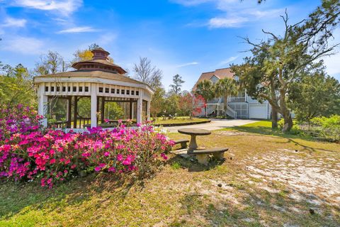 A home in North Charleston