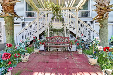 A home in North Charleston