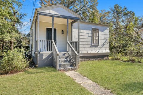 A home in North Charleston