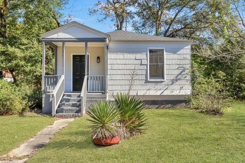 A home in North Charleston