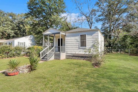 A home in North Charleston