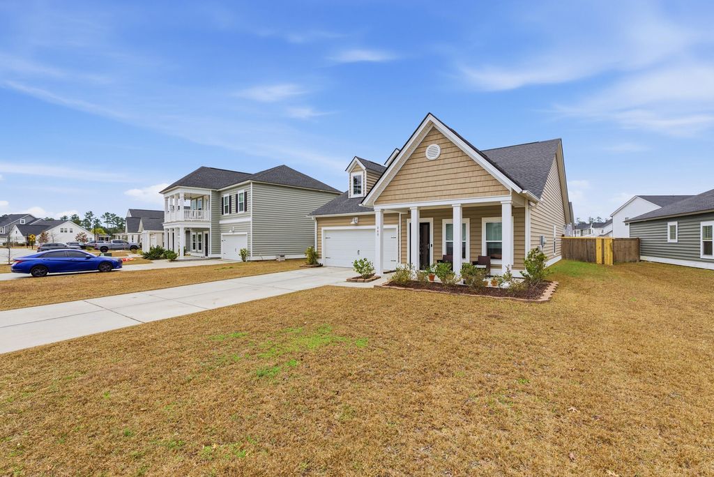 Photo of 440 Richfield Way, Summerville, SC 29486 (MLS # 26000253)