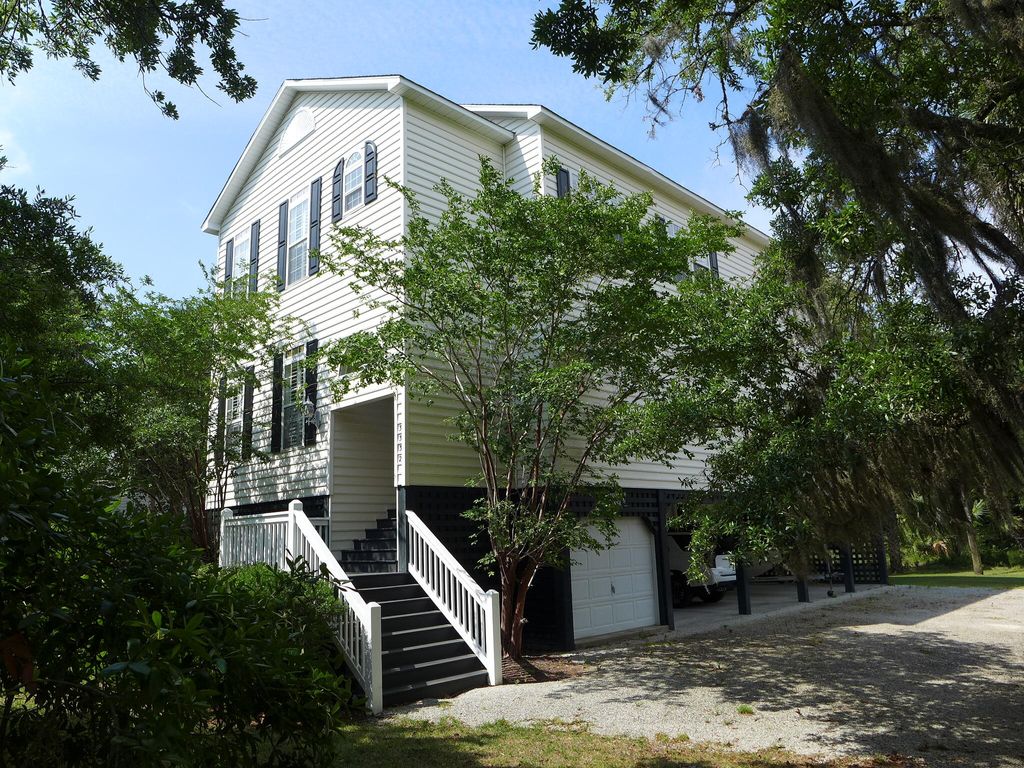 Photo of 3332 Myrtle Street, Edisto Island, SC 29438 (MLS # 26015659)