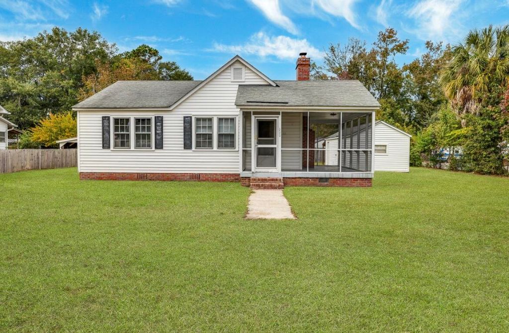 Photo of 111 S Live Oak Drive, Moncks Corner, SC 29461 (MLS # 25029508)