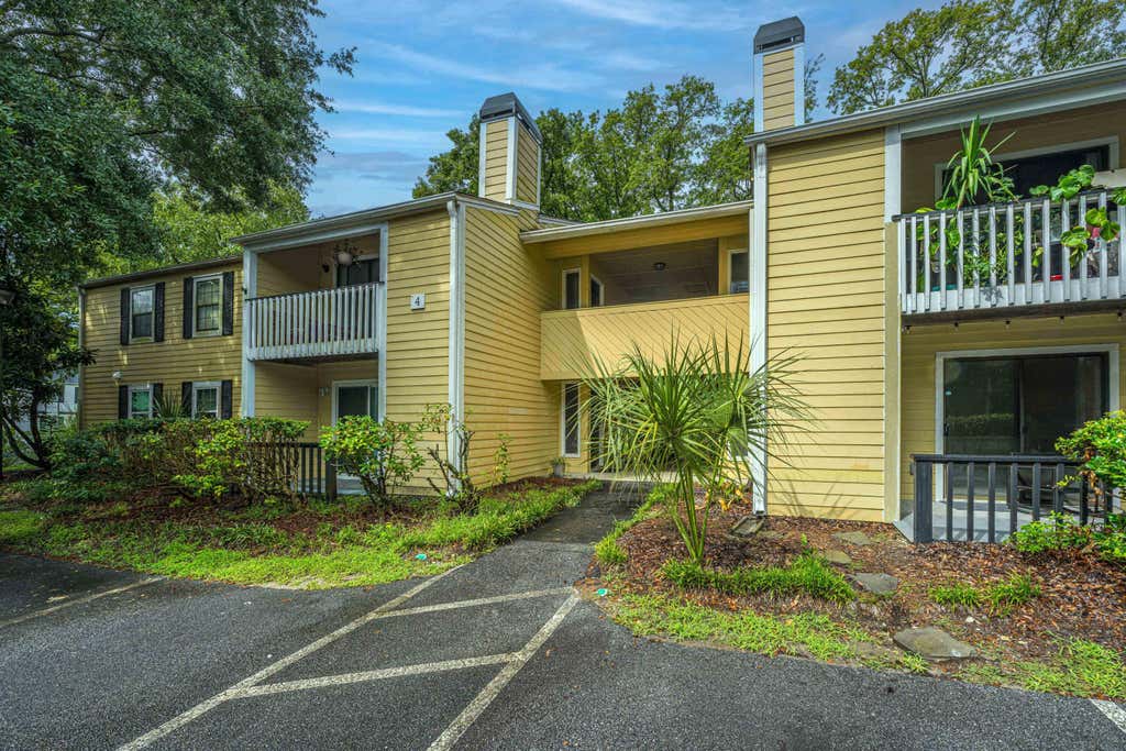 Photo of 1054 Anna Knapp Boulevard #4g, Mount Pleasant, SC 29464 (MLS # 26022402)