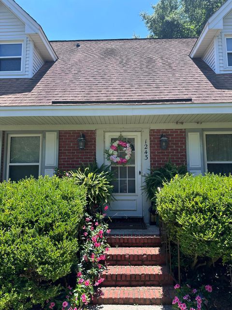 Single Family Residence in Charleston SC 1243 Oakcrest Drive.jpg